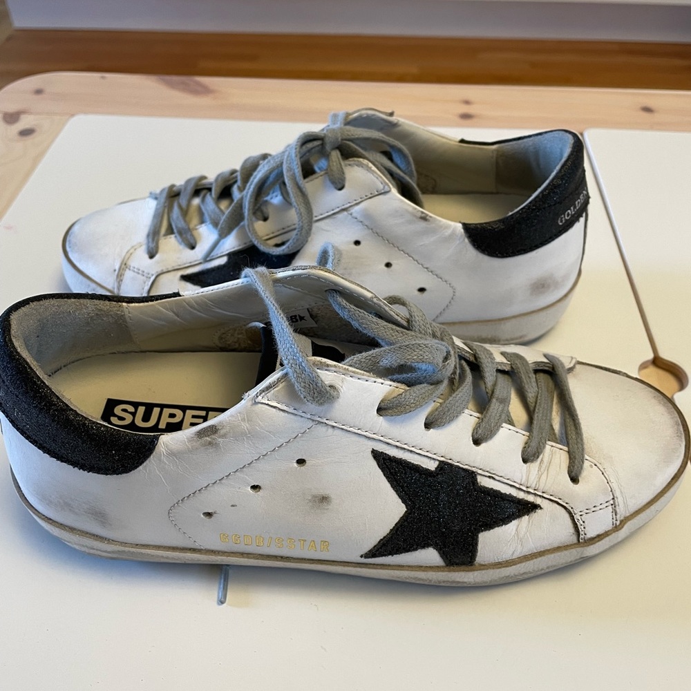 Golden Goose Sneakers